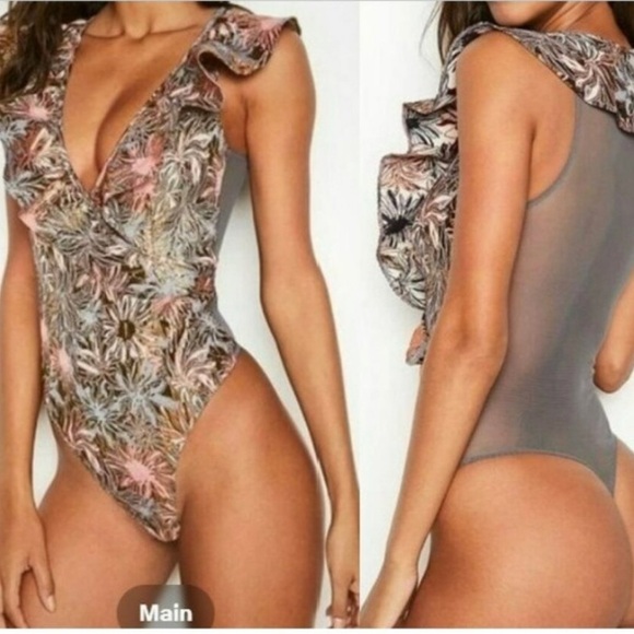 VS bodysuit NWT - Picture 2 of 5